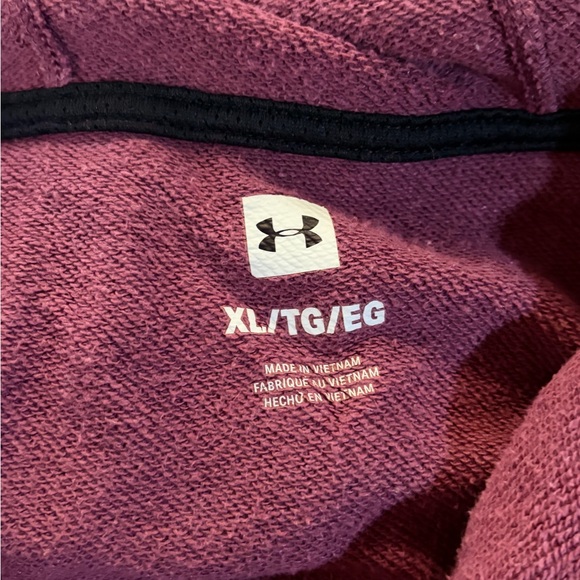 Men’s pre own rose red terry project rock size XL short sleeve hoodie - Picture 2 of 4